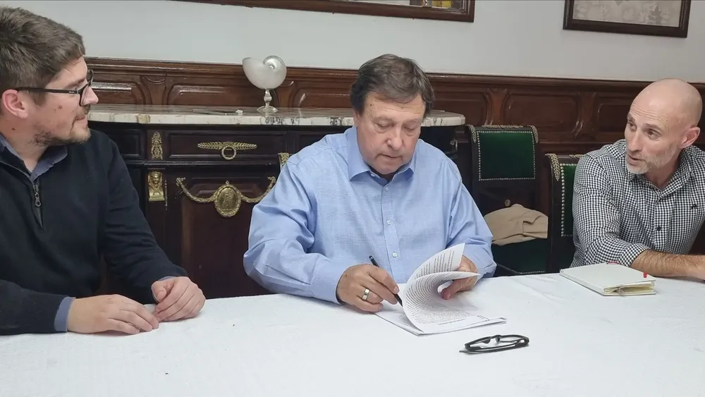 MIGUEL EVANS, ALBERTO WERETILNECK Y ALEJANDRO ECHARREN