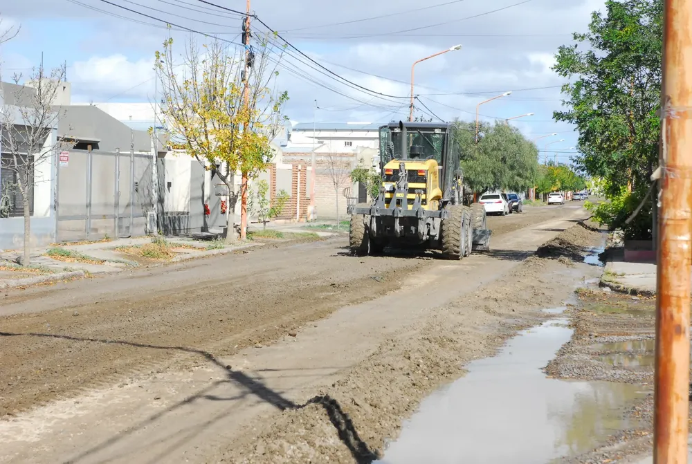 MANTENIMIENTO DE CALLES EN VIEDMA