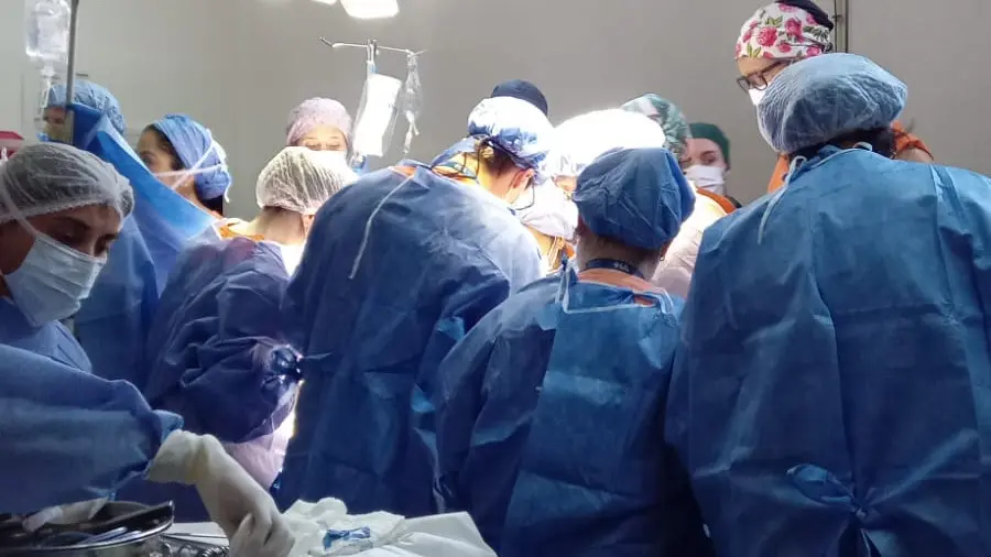 CIRUGIA, MEDICOS