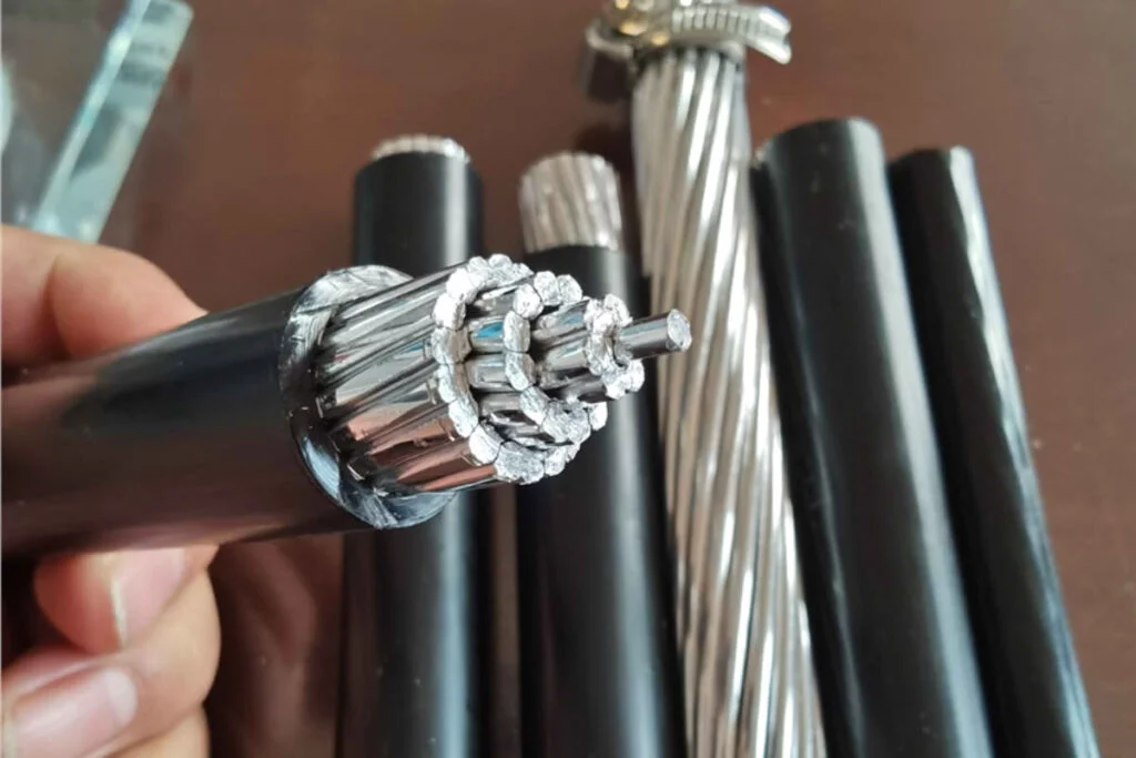 CABLES DE ALUMINIO