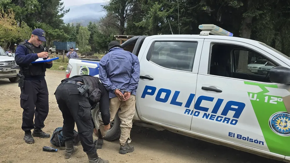 EL BOLSON, INCENDIOS, DETENIDO