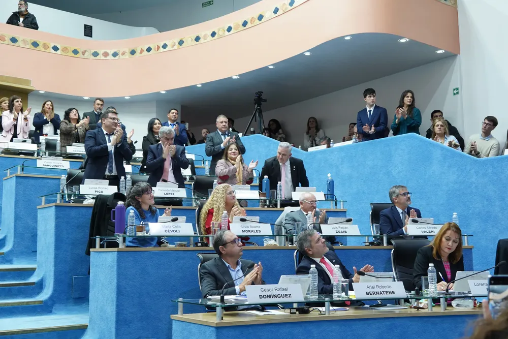 SESION DE LA LEGISLATURA