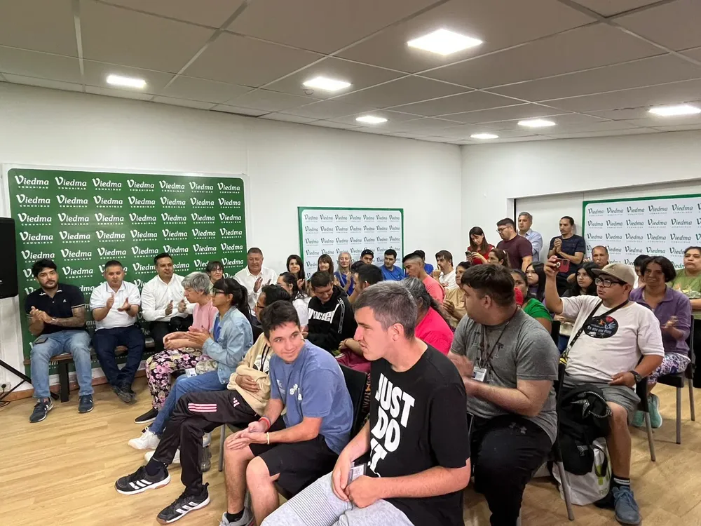 d2668b93-7db7-4561-bc60-7248203f1ff7