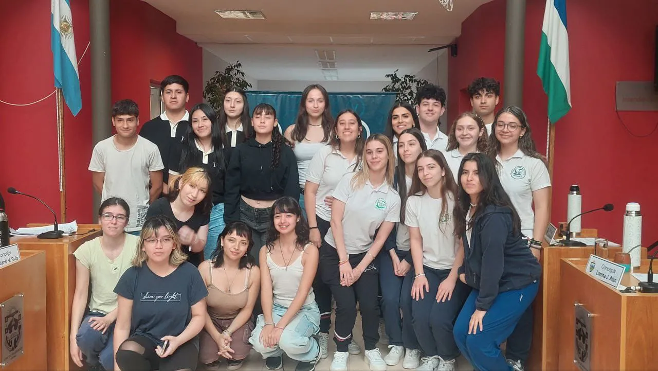 ESTUDIANTES EN EL CONCEJO DELIBERANTE DE VIEDMA