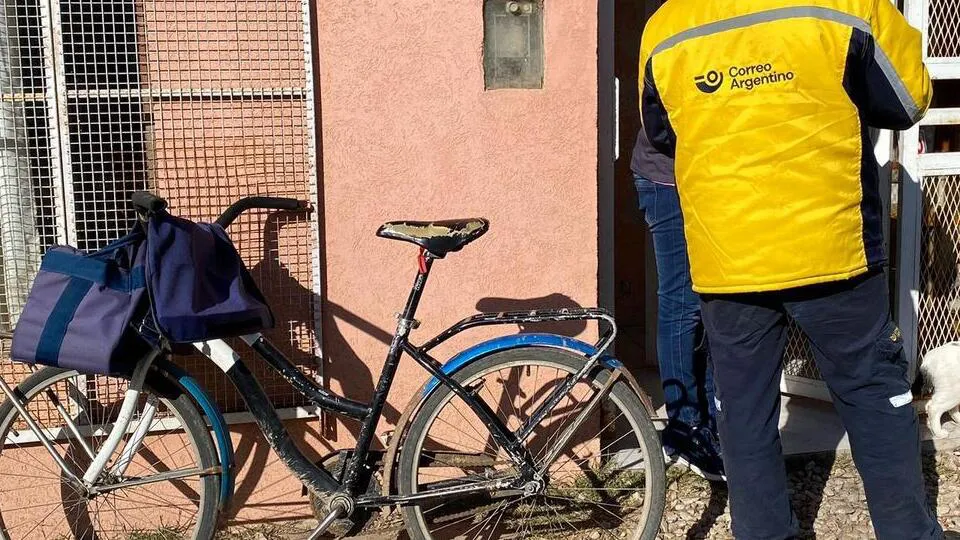 cartero de Correo Argentino