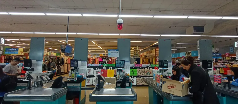 LA ANONIMA