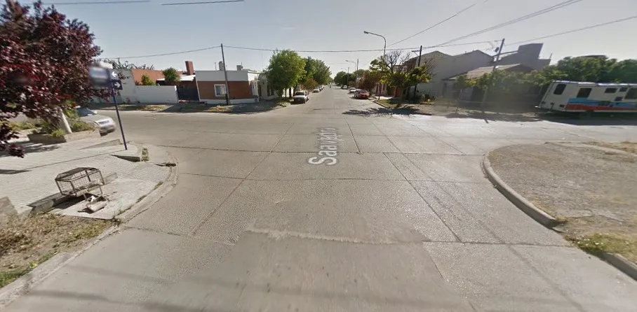 CALLE SAAVEDRA Y PERIODISTAS ARGENTINOS