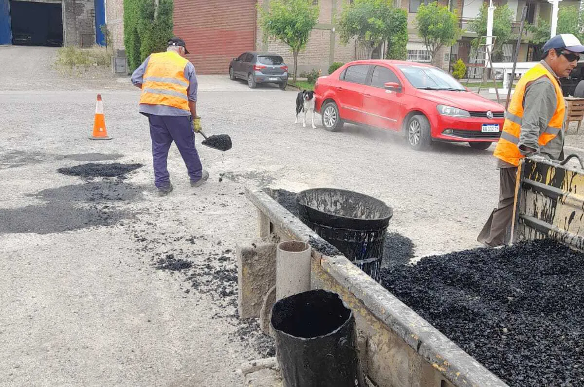 MANTENIMIENTO DE CALLES EN VIEDMA