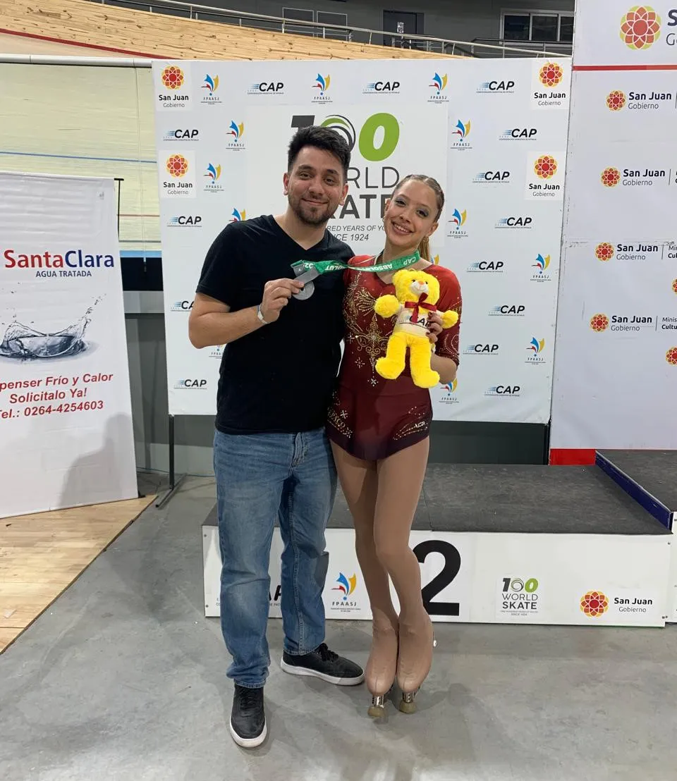 PATINADORA ROQUENSE SUBCAMPEONA