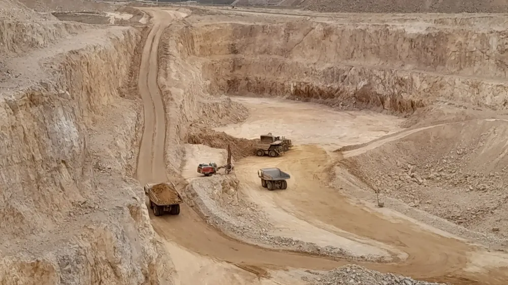 MINA CERRO VANGUARDIA