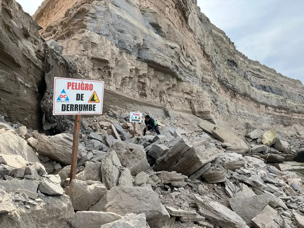 DERRUMBE EN EL ESPIGON