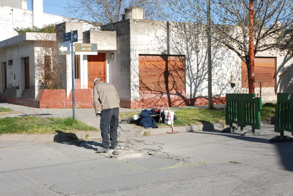 REPARACION DE CALLES EN VIEDMA