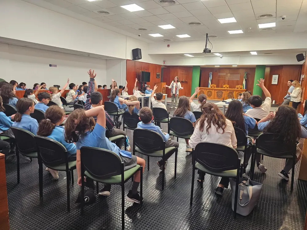 PODER JUDICIAL, ESTUDIANTES, VISITA