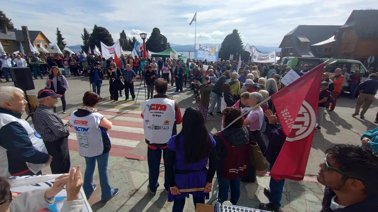 ATE, CTA, BARILOCHE, MOVILIZACION