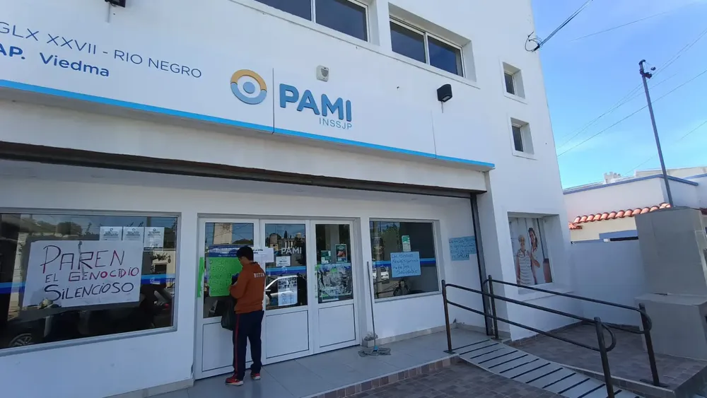 PAMI, PANCARTAS, RECLAMOS