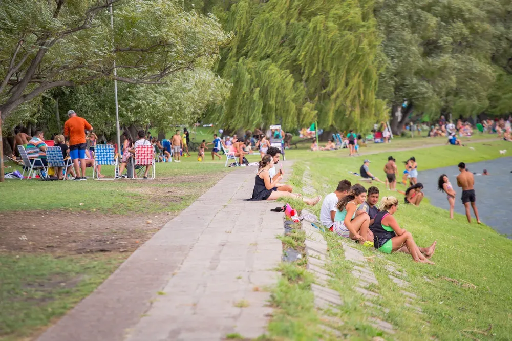 VIEDMA COSTANERA VERANO