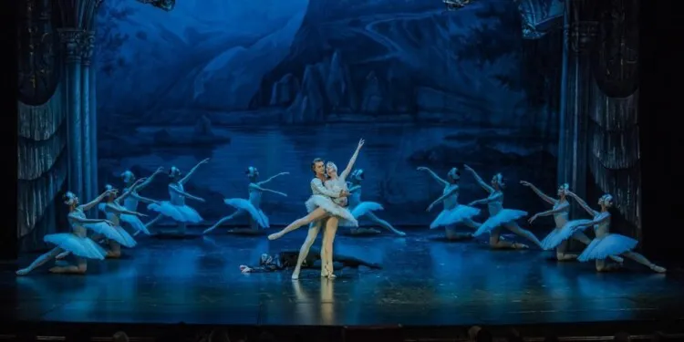 Ballet-San-Petersburgo-750x375