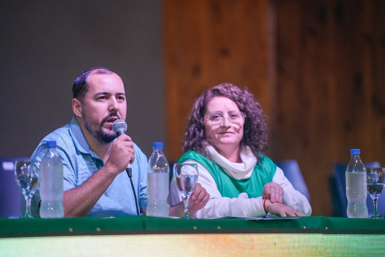 RODRIGO VICENTE, LETICIA LAPALMA