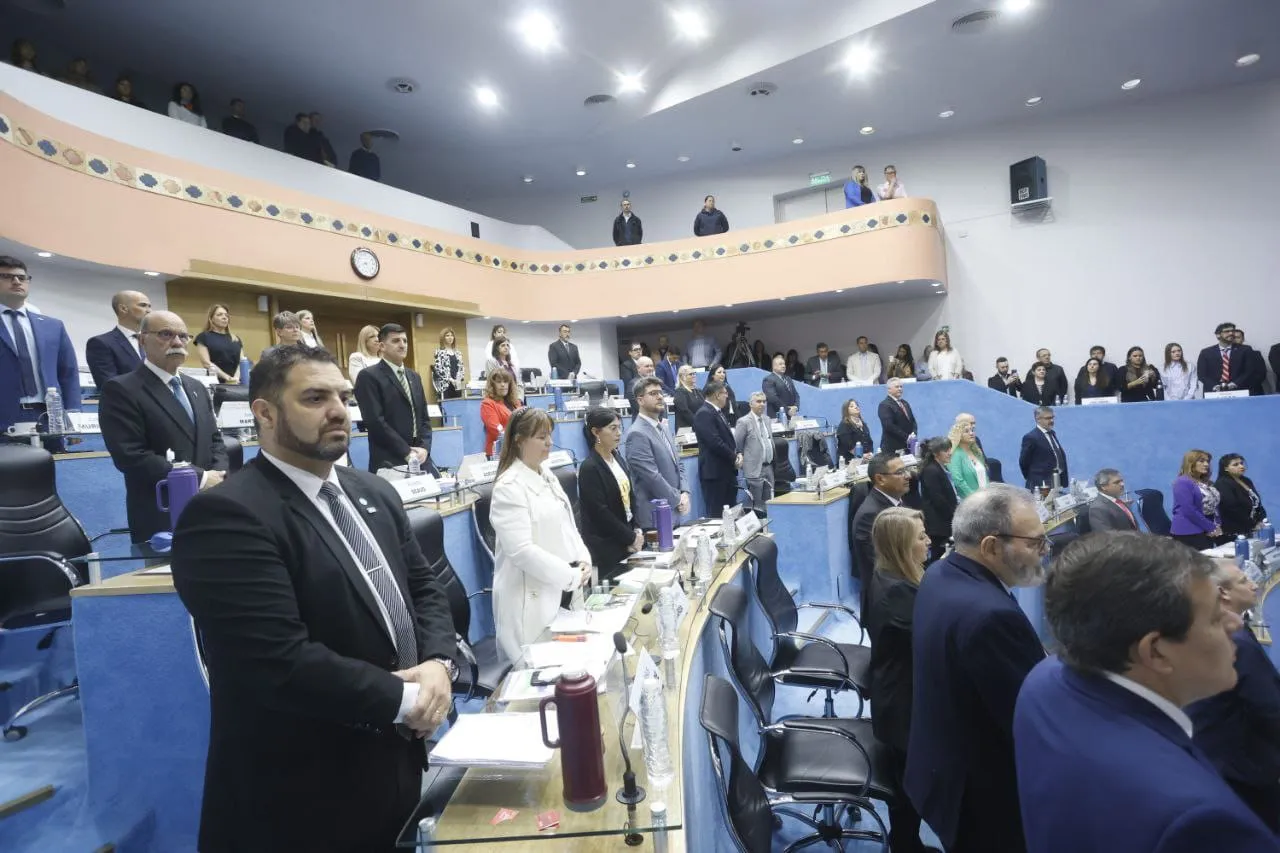 LUCIANO DELGADO SEMPE EN LA LEGISLATURA