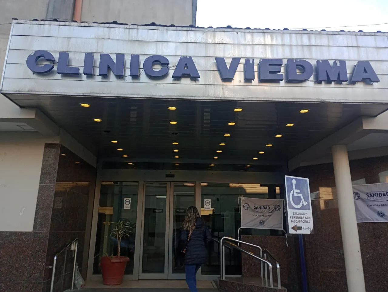 CLINICA VIEDMA