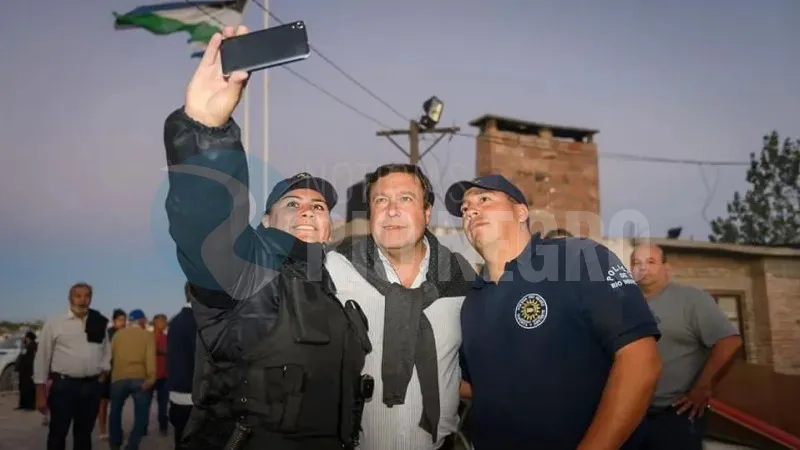 Weretilneck policias selfie
