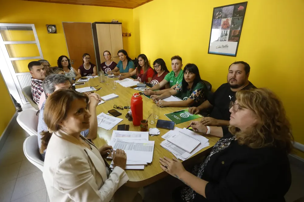 ATE y UPCN fueron recibidos por funcionarios rionegrinos ara analizar la situación de la salud