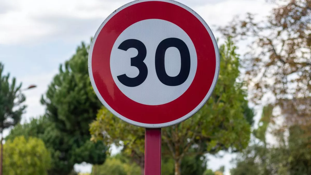 30 km/h