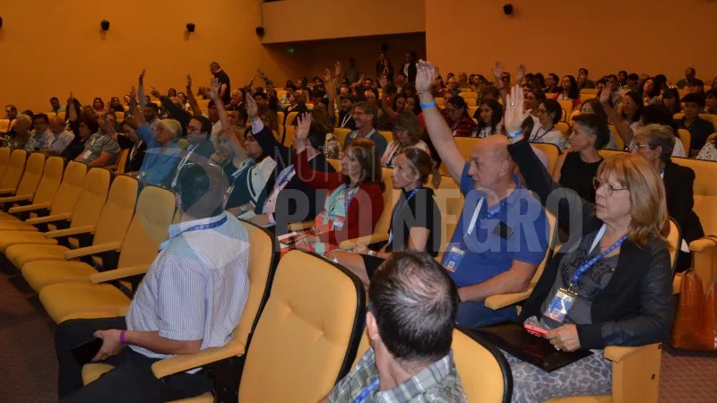 universidad del comahue asamblea