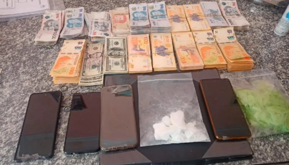 BANDA NARCO EN RIO COLORADO