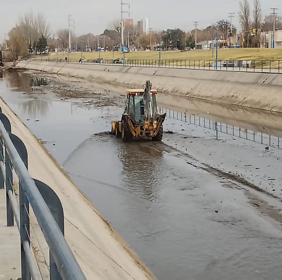LIMPIEZA CANAL