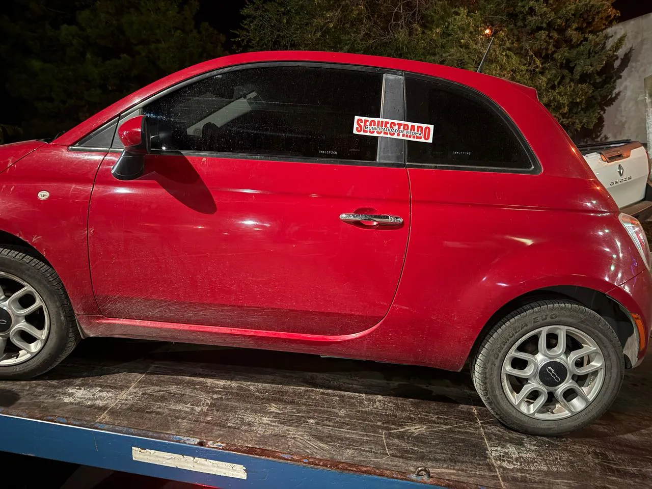 VIEDMA, AUTO SECUESTRADO