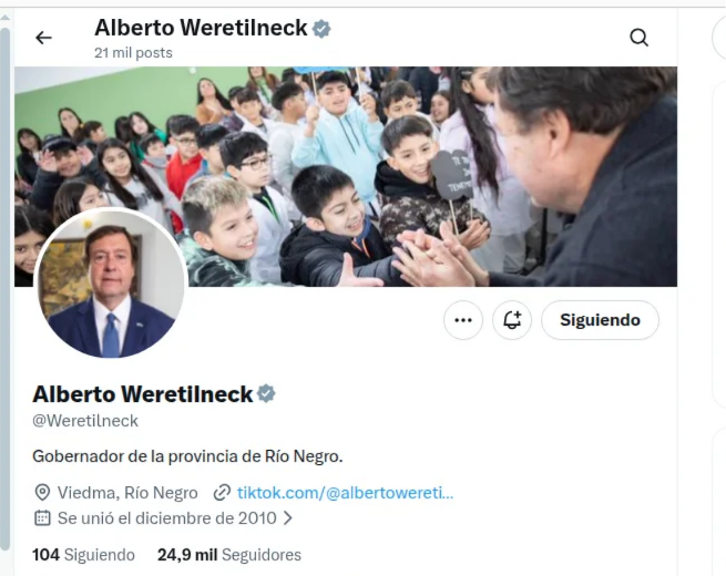 ALBERTO WERETILNECK REDES SOCIALES