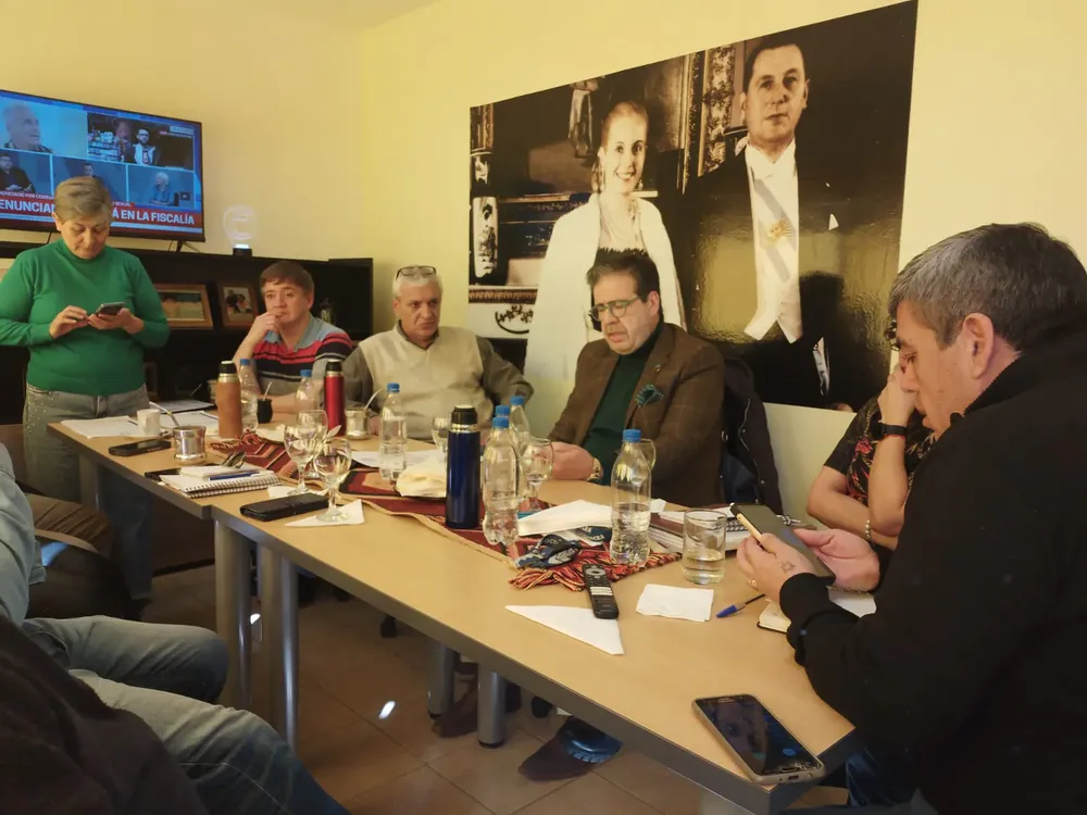 LA CGT CON ADRIAN CASADEI