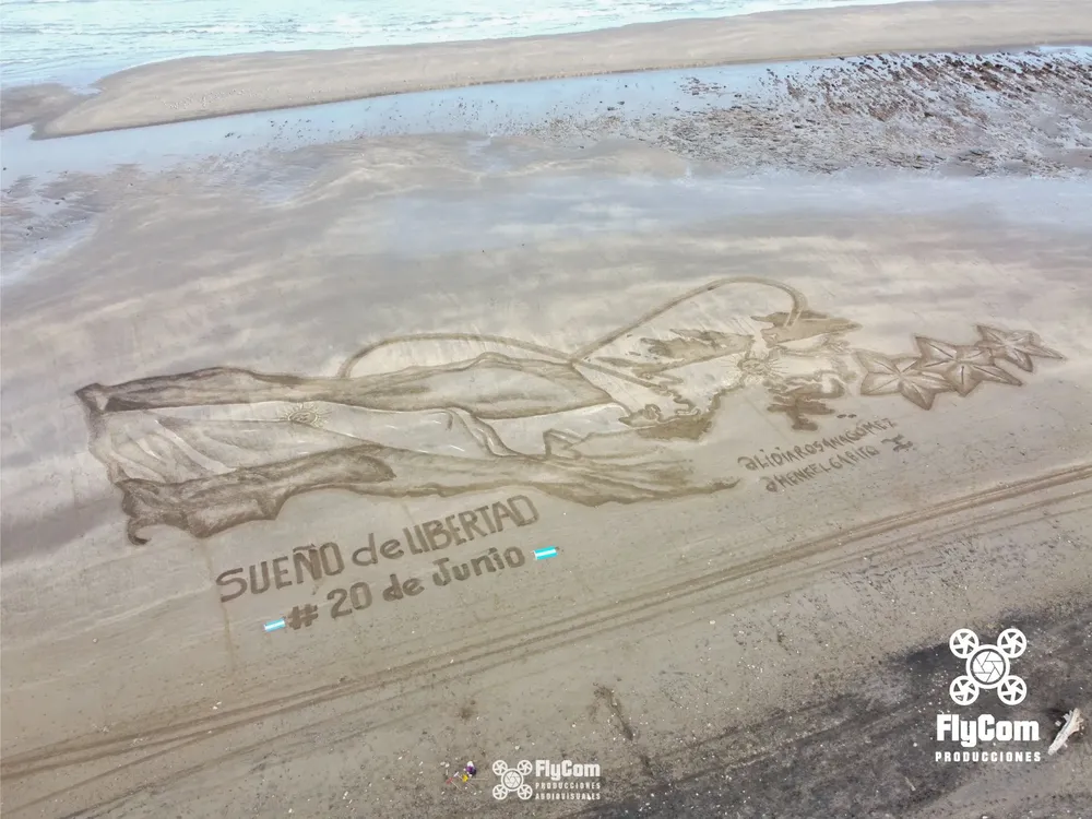 el condor, playa, arte esfimero