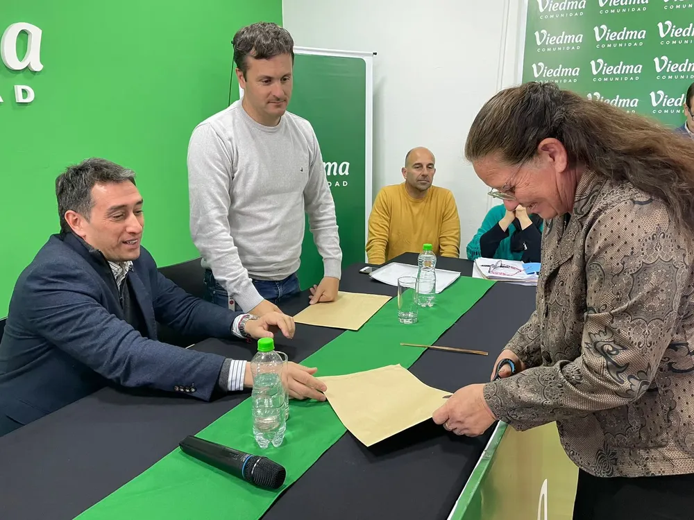 MARCOS CASTRO Y JUAN ZARAGOZA