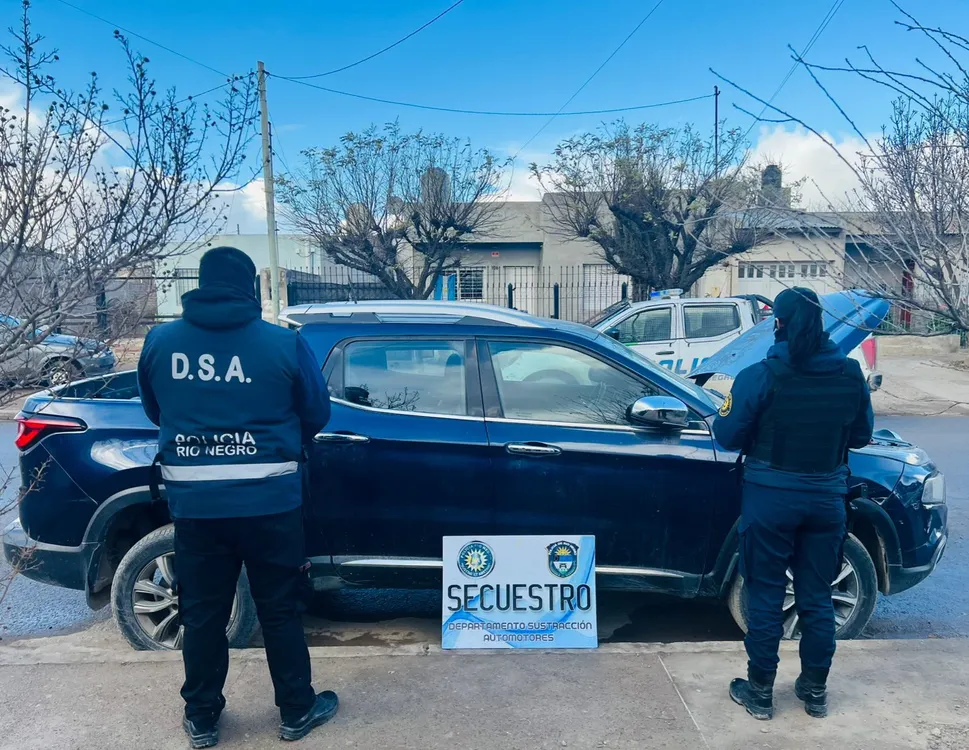 VIEDMA CAMIONETA SECUESTRADA