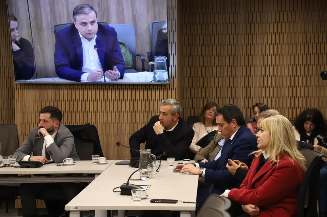 MARCOS CASTRO, INTENDENTES