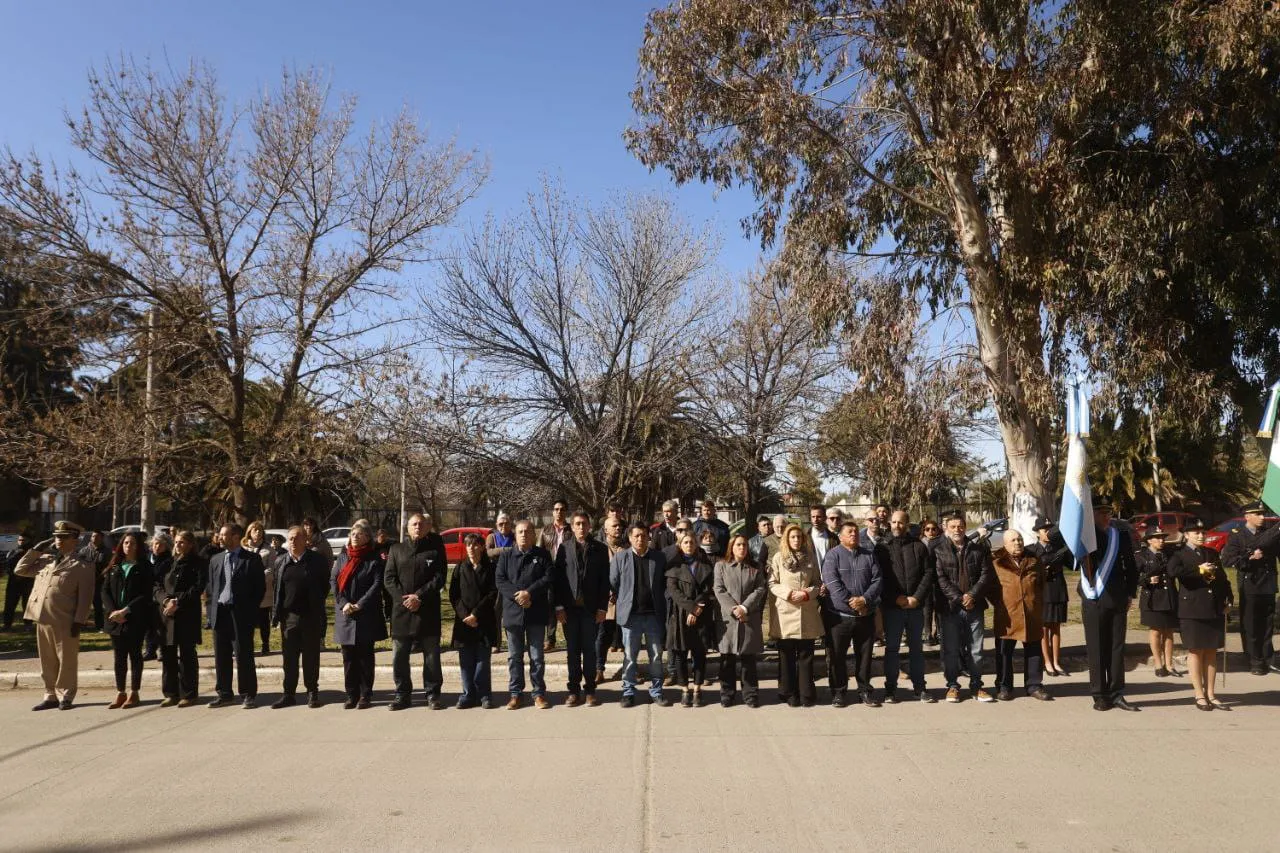ACTO DEL DIA DEL MAESTRO EN VIEDMA