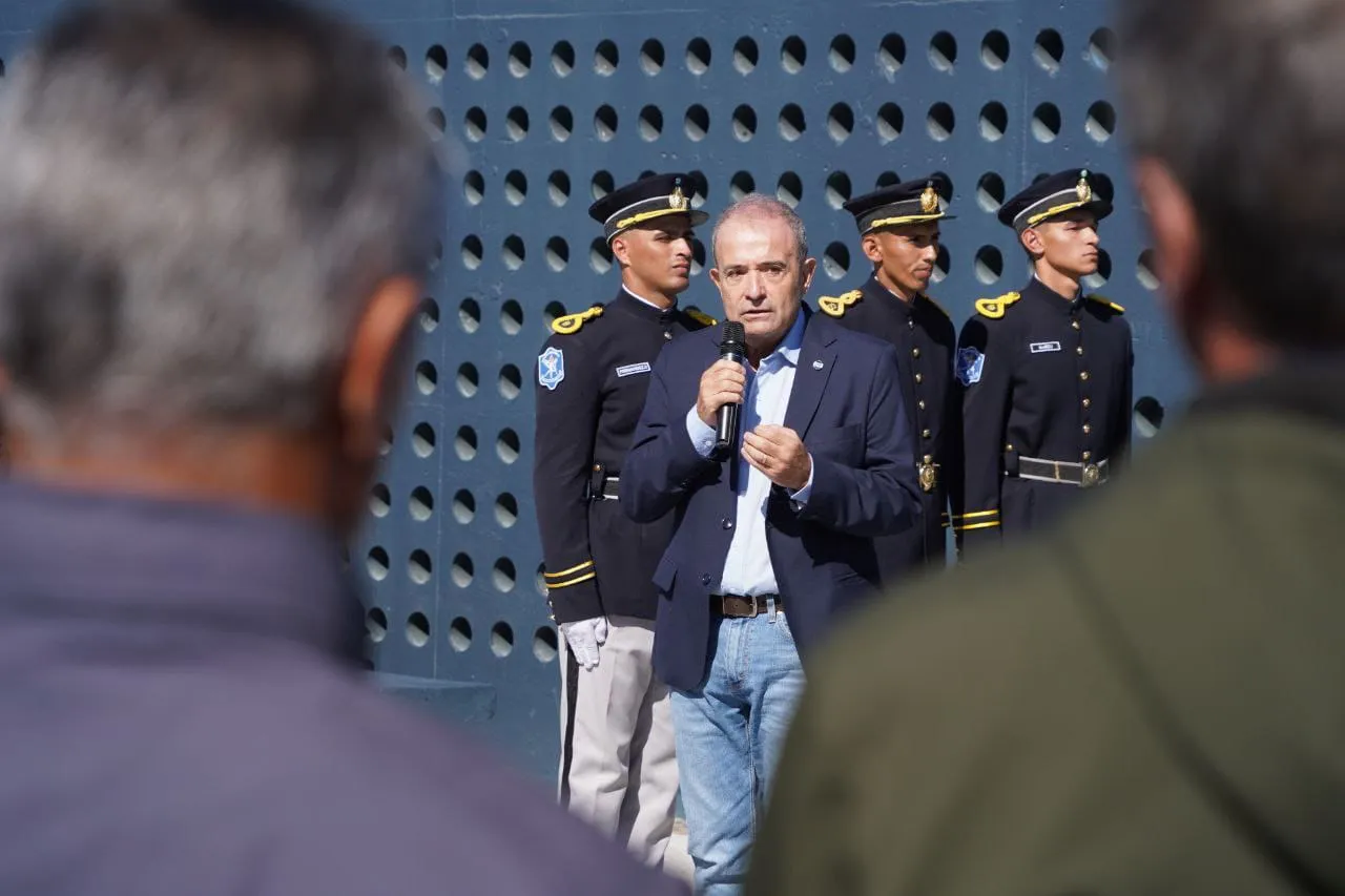 PEDRO PESATTI, MALVINAS