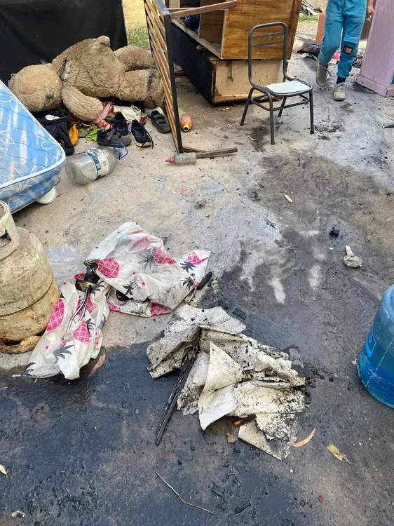 INCENDIO PUENTE FERROCARRETERO