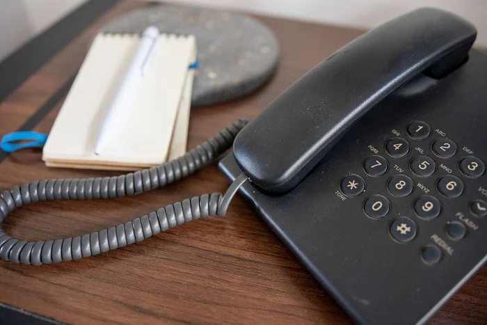 telefono_fijo_web_700w