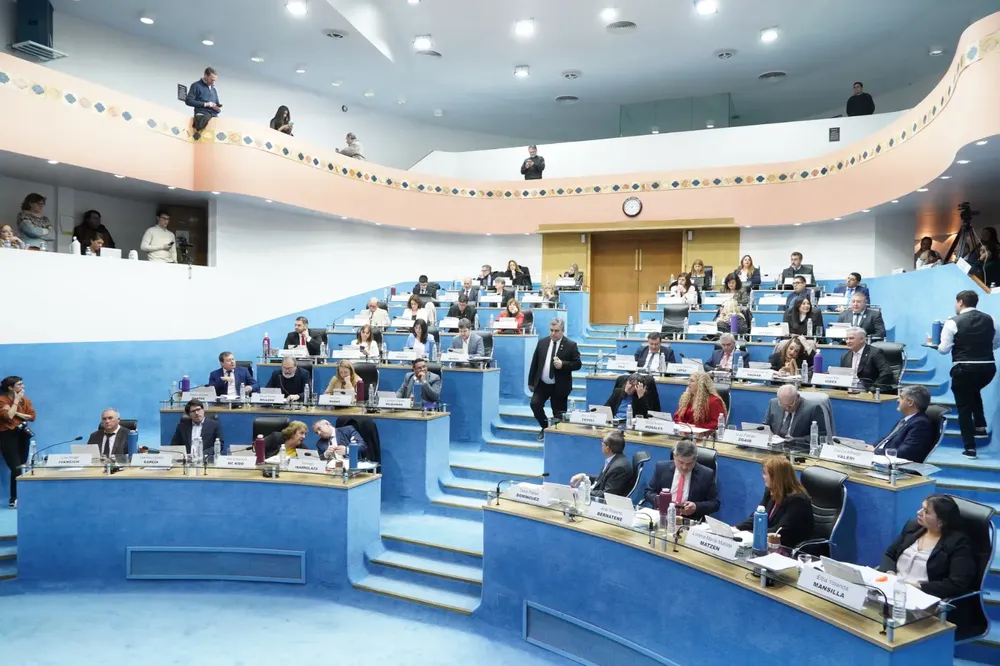 SESIÓN DE LA LEGISLATURA