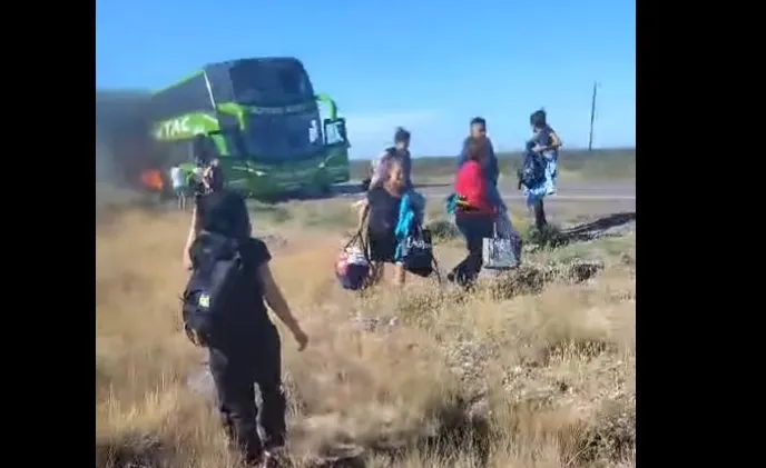 RUTA 3, SIERRA GRANDE, COLECTIVO, INCENDIO