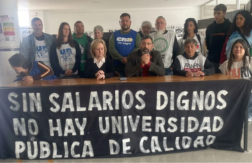 MARCHA UNIVERSITARIA ANUNCIO