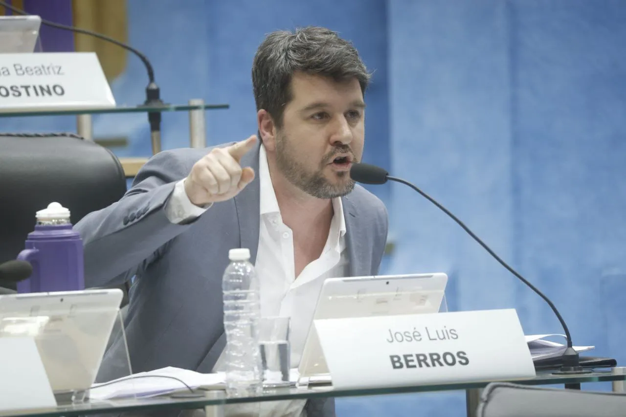 JOSE LUIS BERROS