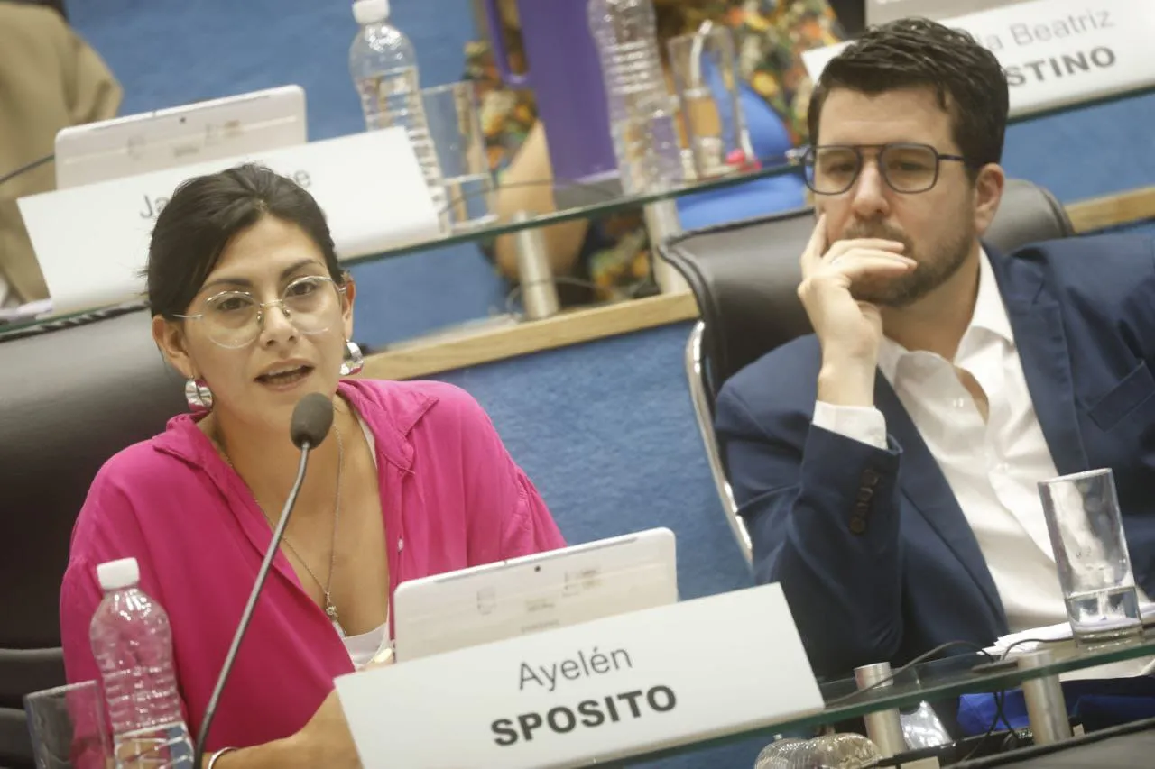 AYELEN SPOSITO, JOSE LUIS BERROS