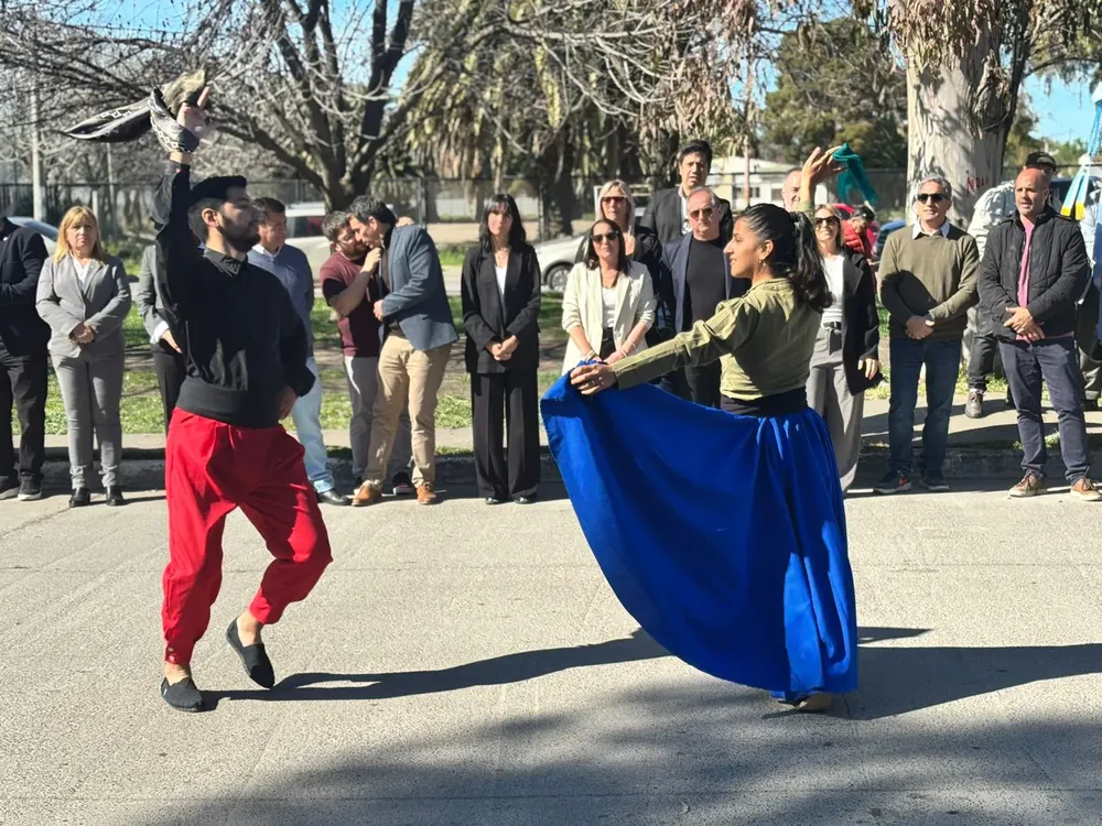 91663385-e18c-492b-bfd3-cfb1dd170e47