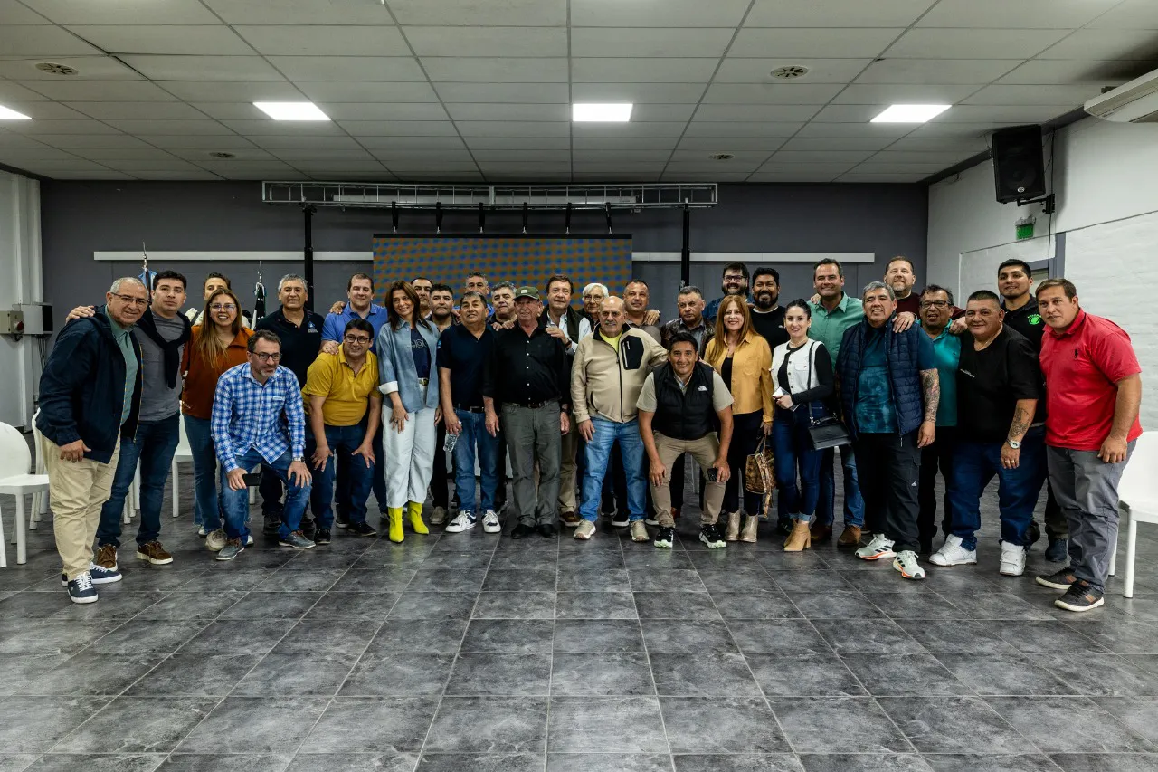 CGT, JUNTOS DEFENDENOS RIO NEGRO