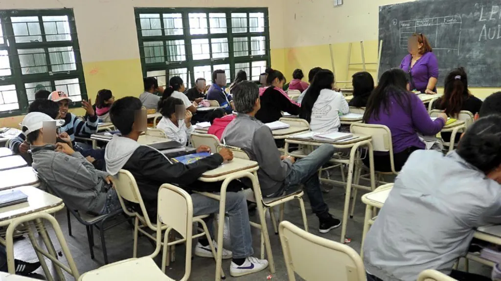 CLASE, ESCUELA