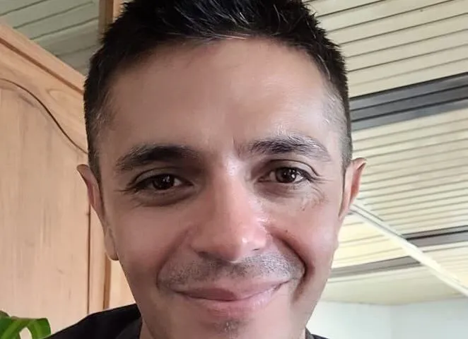 JULIAN GOINHEX
